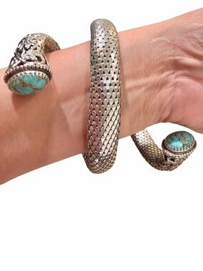 Vintage Mesh Coil Snake Arm Bracelet – Silver Tone & Faux Turquoise, Egypti